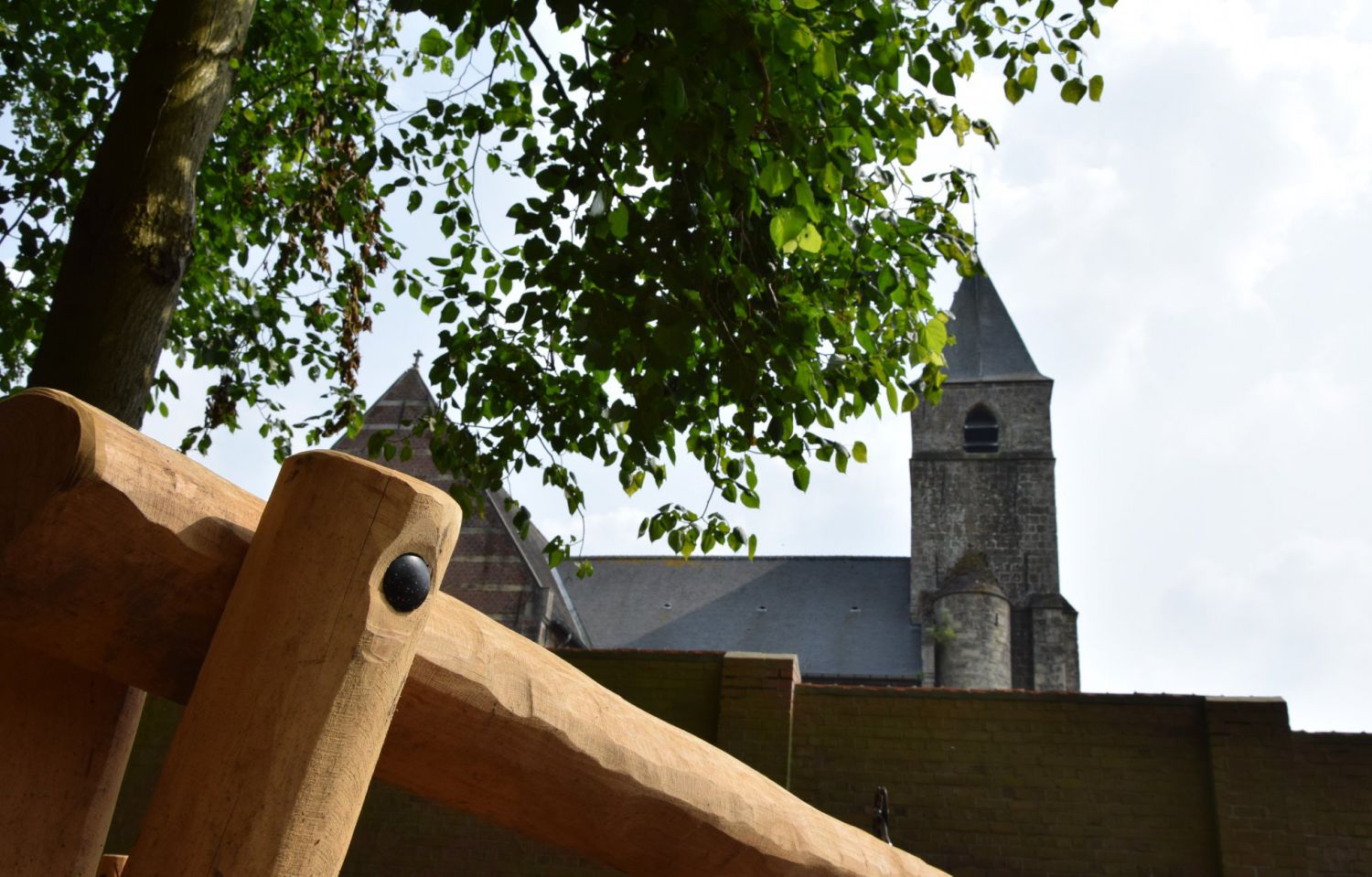 Reconversie pastorietuin tot groen plein - Oombergen