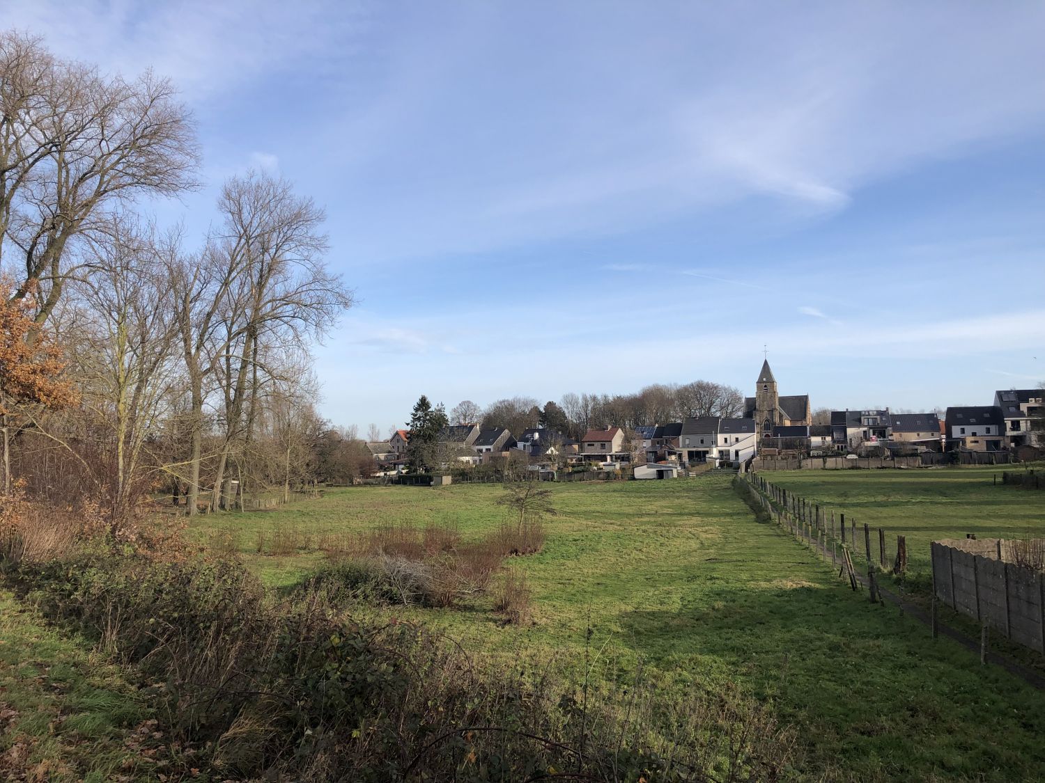 Reconversie pastorietuin tot groen plein - Oombergen