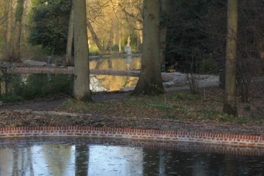 Pond banks Breivelde park - Grotenberge